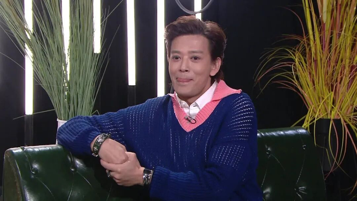 东东坦承是楼王。