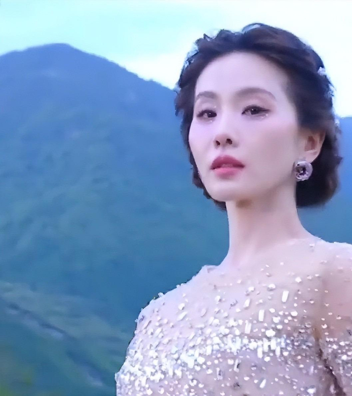 打开网易新闻 查看精彩图片