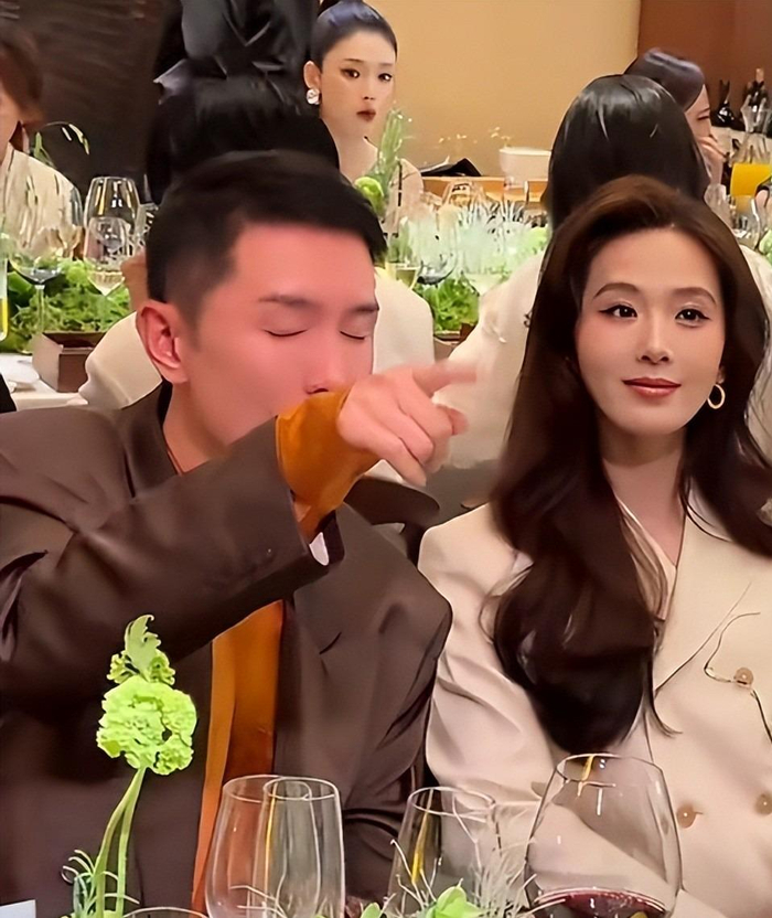 打开网易新闻 查看精彩图片