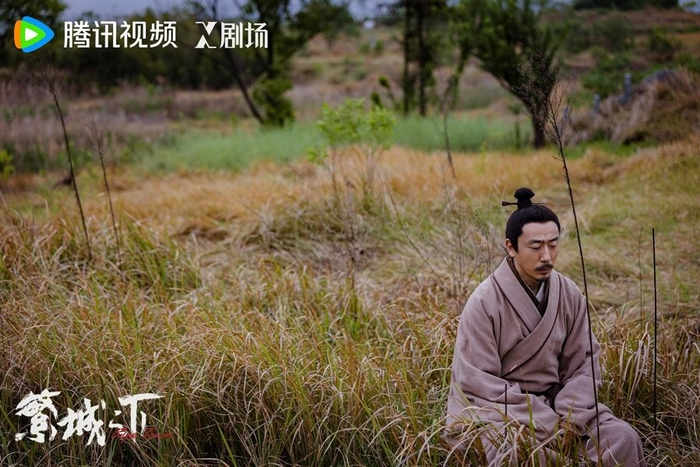 《繁城之下》剧照